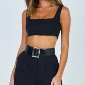 NEW NWOT Princess Polly Huxley crop top with side zipper size 6 black
